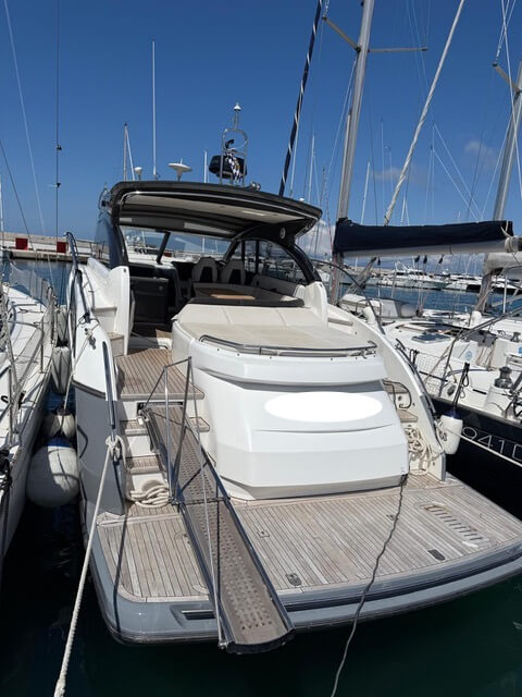 Motorboot Princess V48