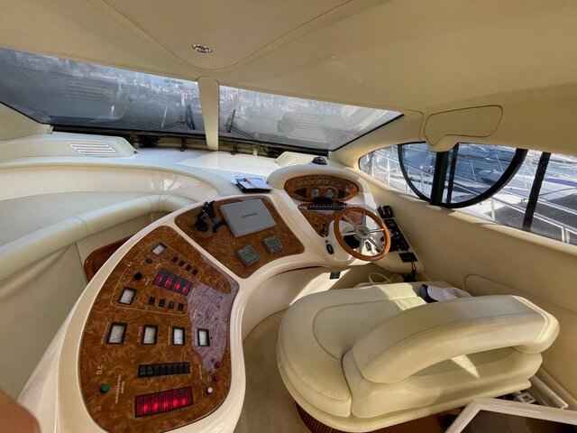 Motorboot Azimut 46