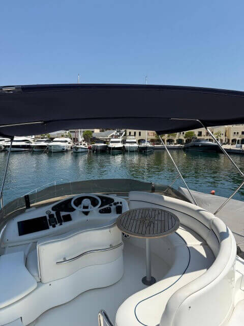Motorboot Azimut 42