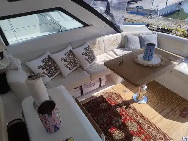 Motorboot Beneteau 40 Grand Turismo
