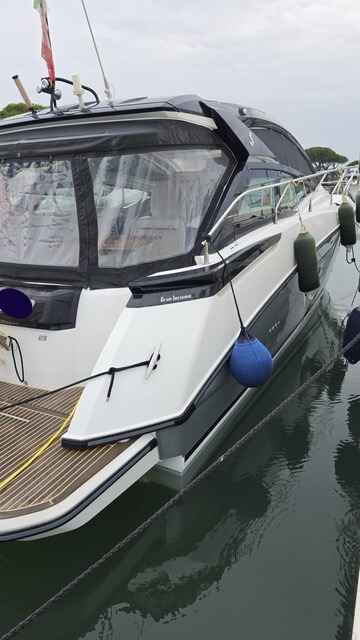 Motorboot Beneteau 40 Grand Turismo