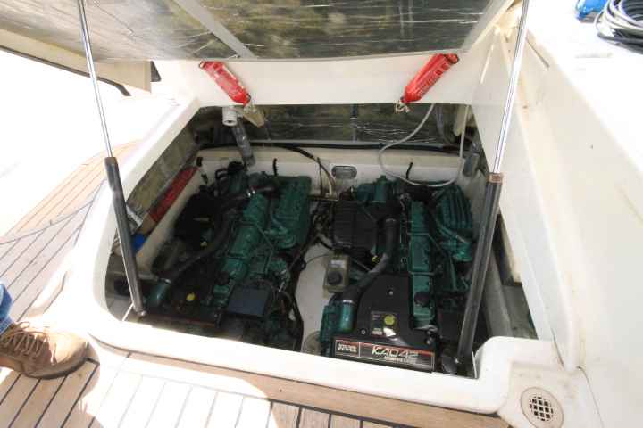 Motorboot Sealine 360 Ambassador