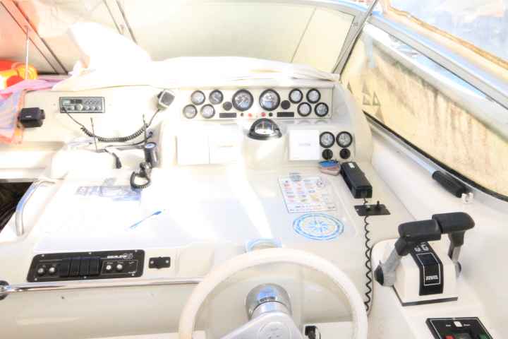 Motorboot Sealine 360 Ambassador