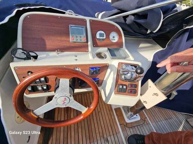 Motorboot Nimbus 340 Commander