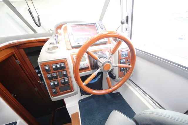 Motorboot Nimbus 340 Commander