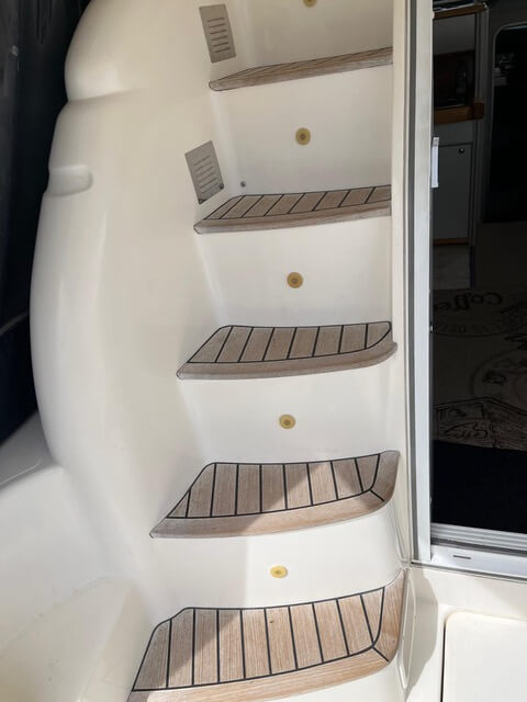Motorboot Sealine 330 Fly
