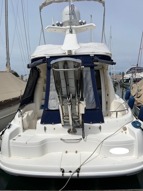 Motorboot Sealine 330 Fly