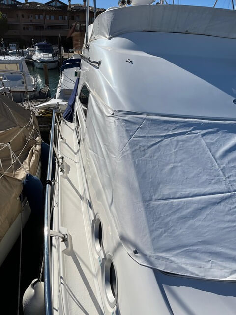 Motorboot Sealine 330 Fly