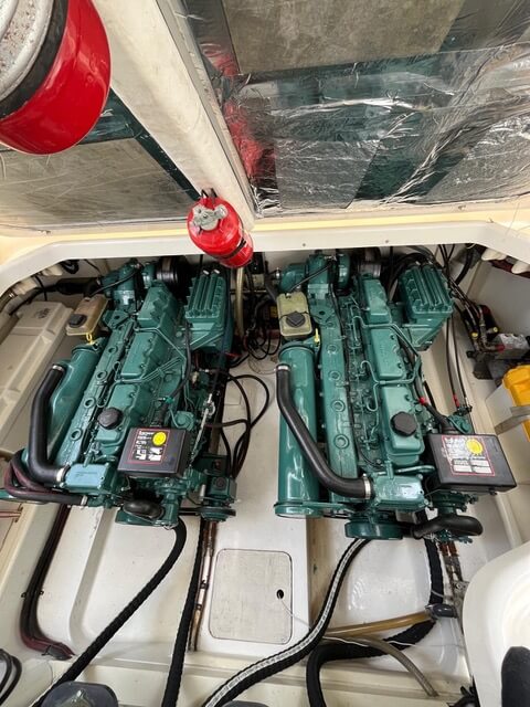 Motorboot Sealine 330 Fly