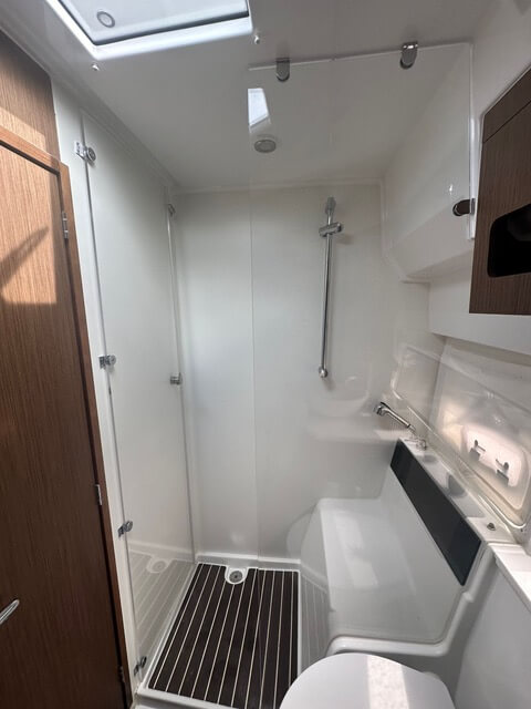Motorboot Beneteau Antares 11