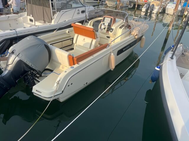 Motorboot Capoforte 240 CX