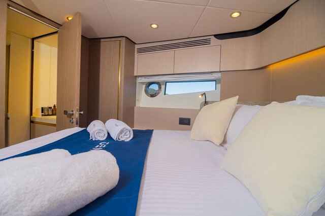 Motorboot Azimut 60 Fly -HT