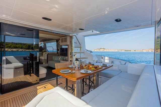 Motorboot Azimut 60 Fly -HT