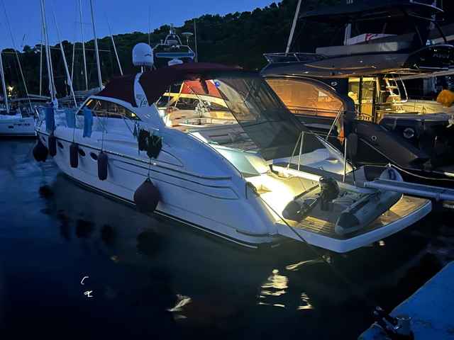 Motorboot Princess V52