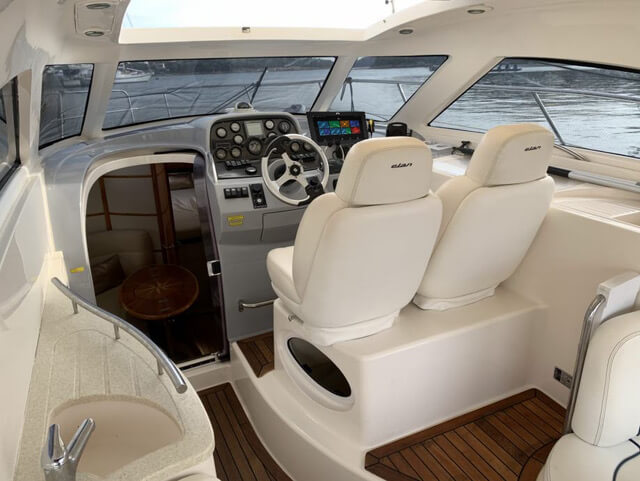 Motorboot Elan 35 HT
