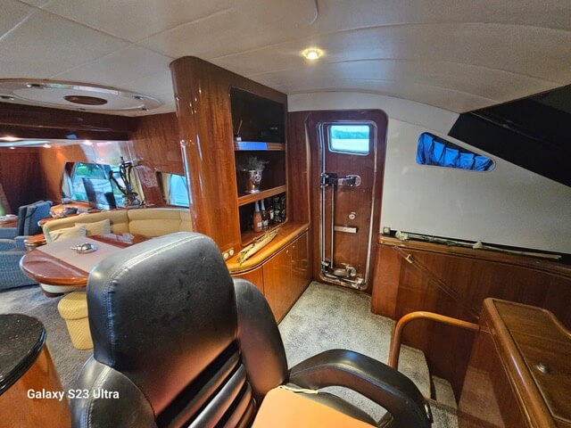 Motorboot Elegance 70 Flybridge