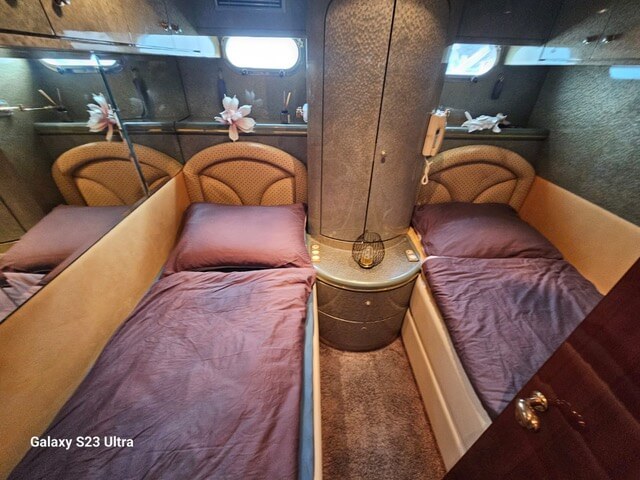 Motorboot Elegance 70 Flybridge