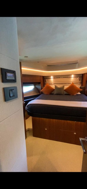 Motorboot Princess S72