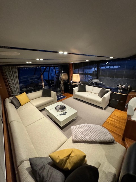 Motorboot Princess S72