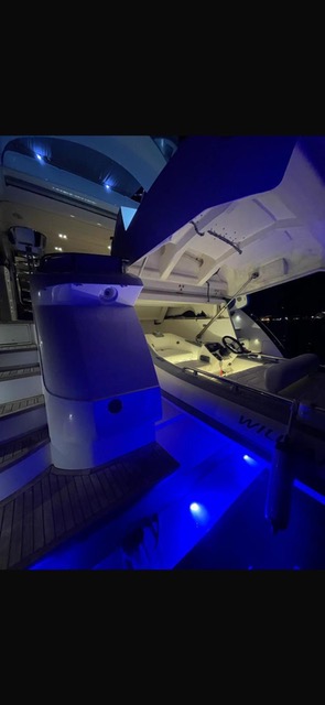 Motorboot Princess S72