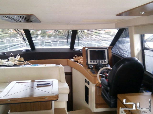 Motorboot Azimut 53 Magellano