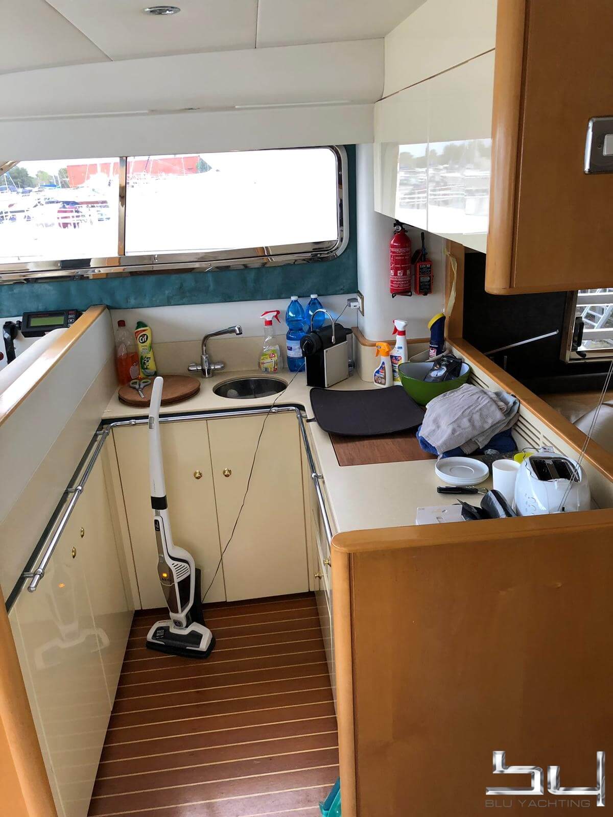 Motorboot Fairline 56 Squadron