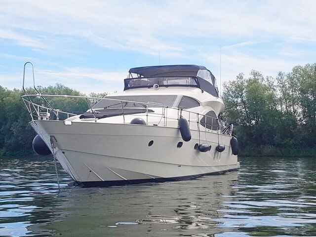 Motorboot Cayman 62 Cyber