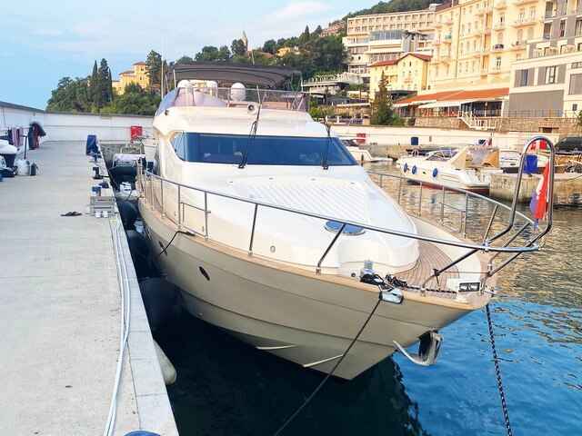 Motorboot Cayman 62 Cyber