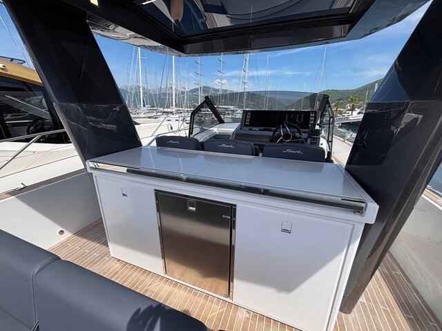 Motorboot Fiart 