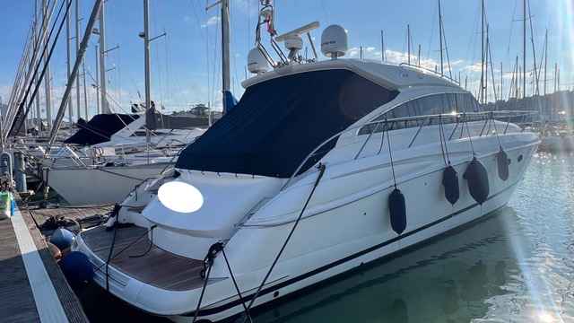 Motorboot Princess V 53