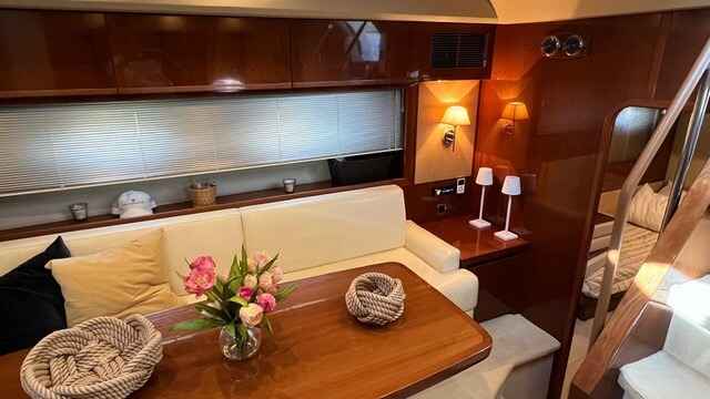 Motorboot Princess V 53