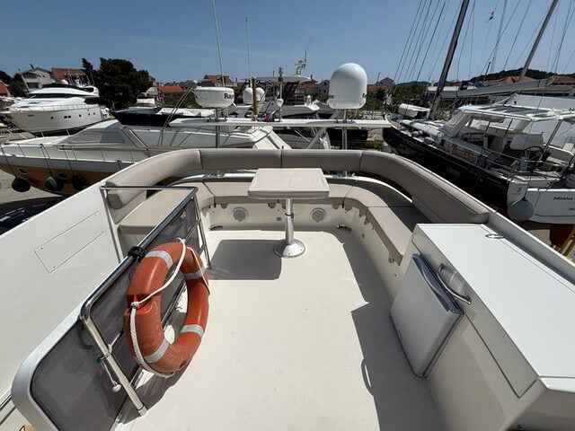Motorboot Numarine 54 Flybridge