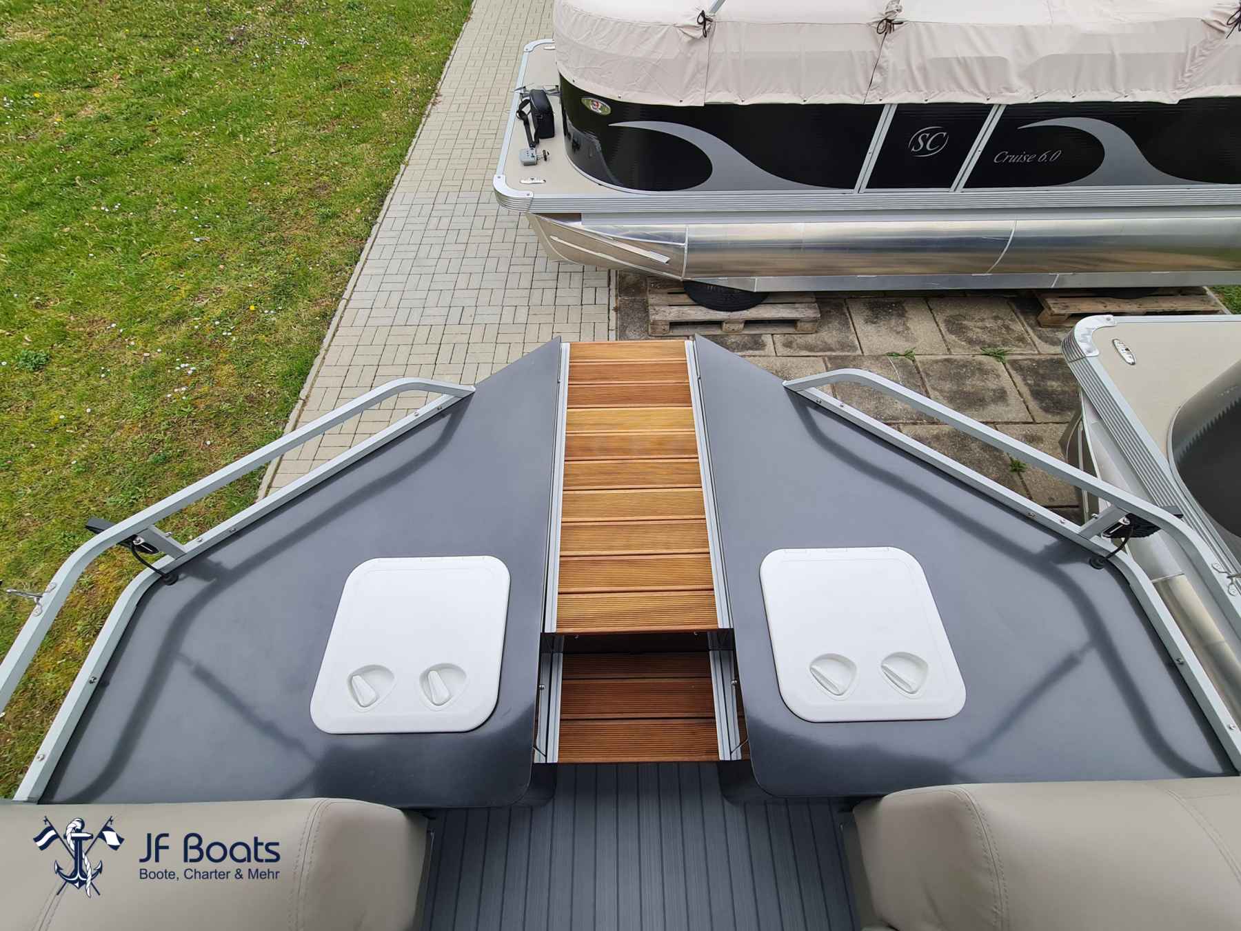 Motorboot Shark Ponton Boot SC7