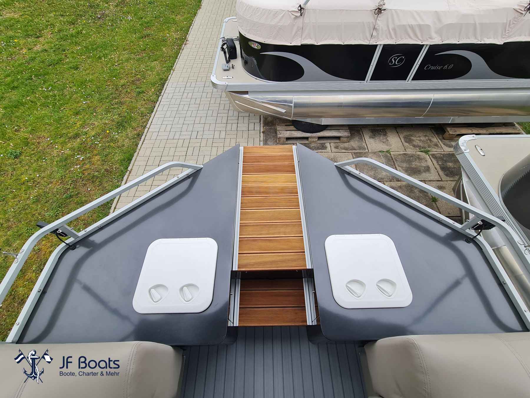 Motorboot Shark Ponton Boot SC7