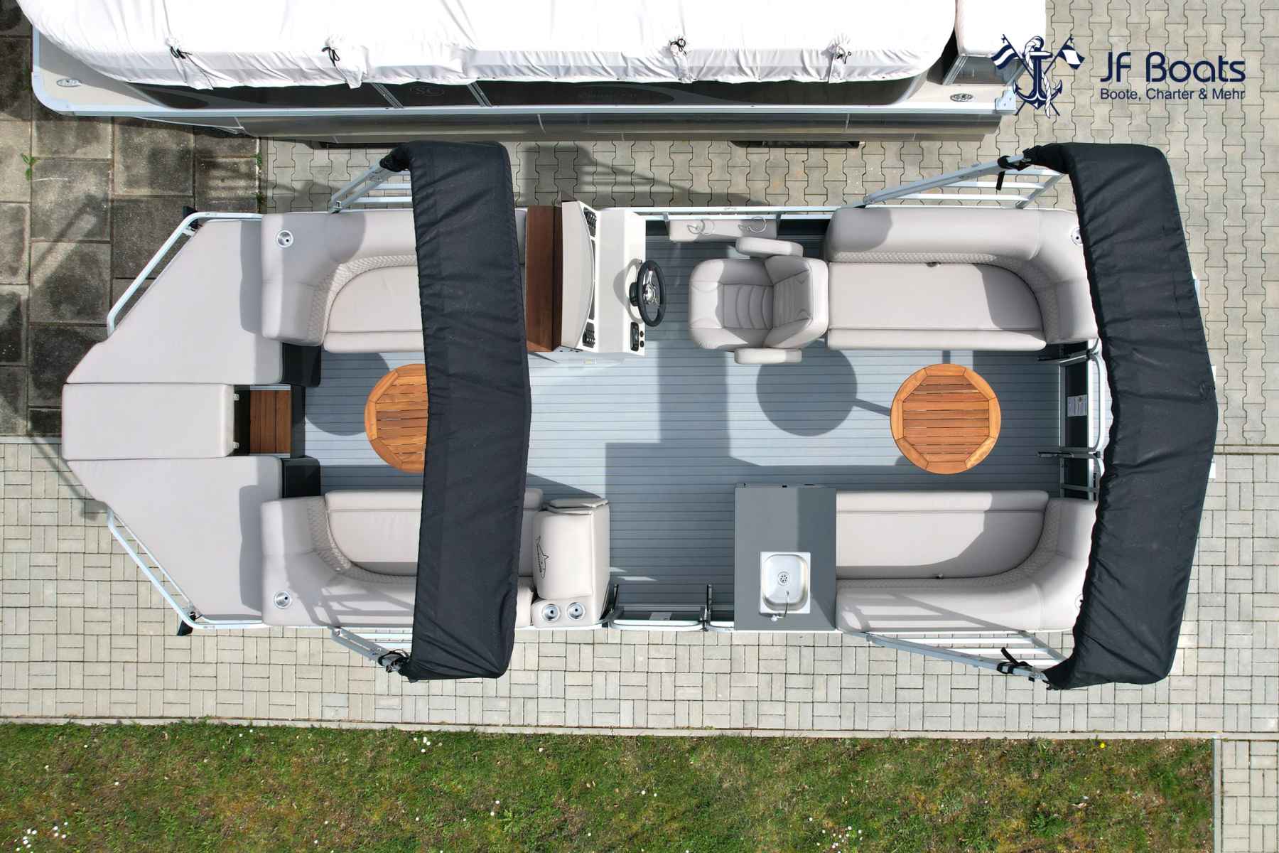 Motorboot Shark Ponton Boot SC7