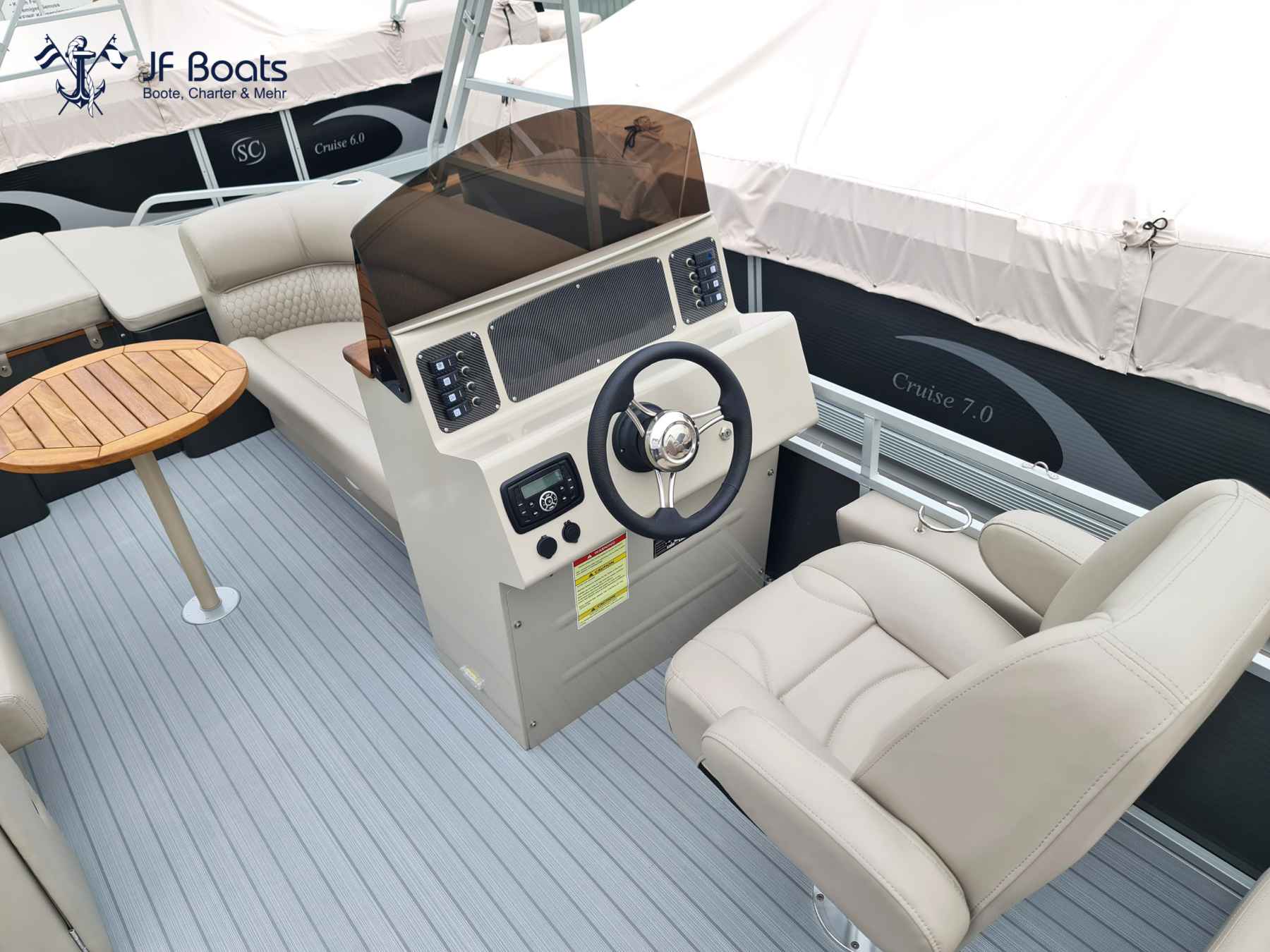 Motorboot Shark Ponton Boot SC7