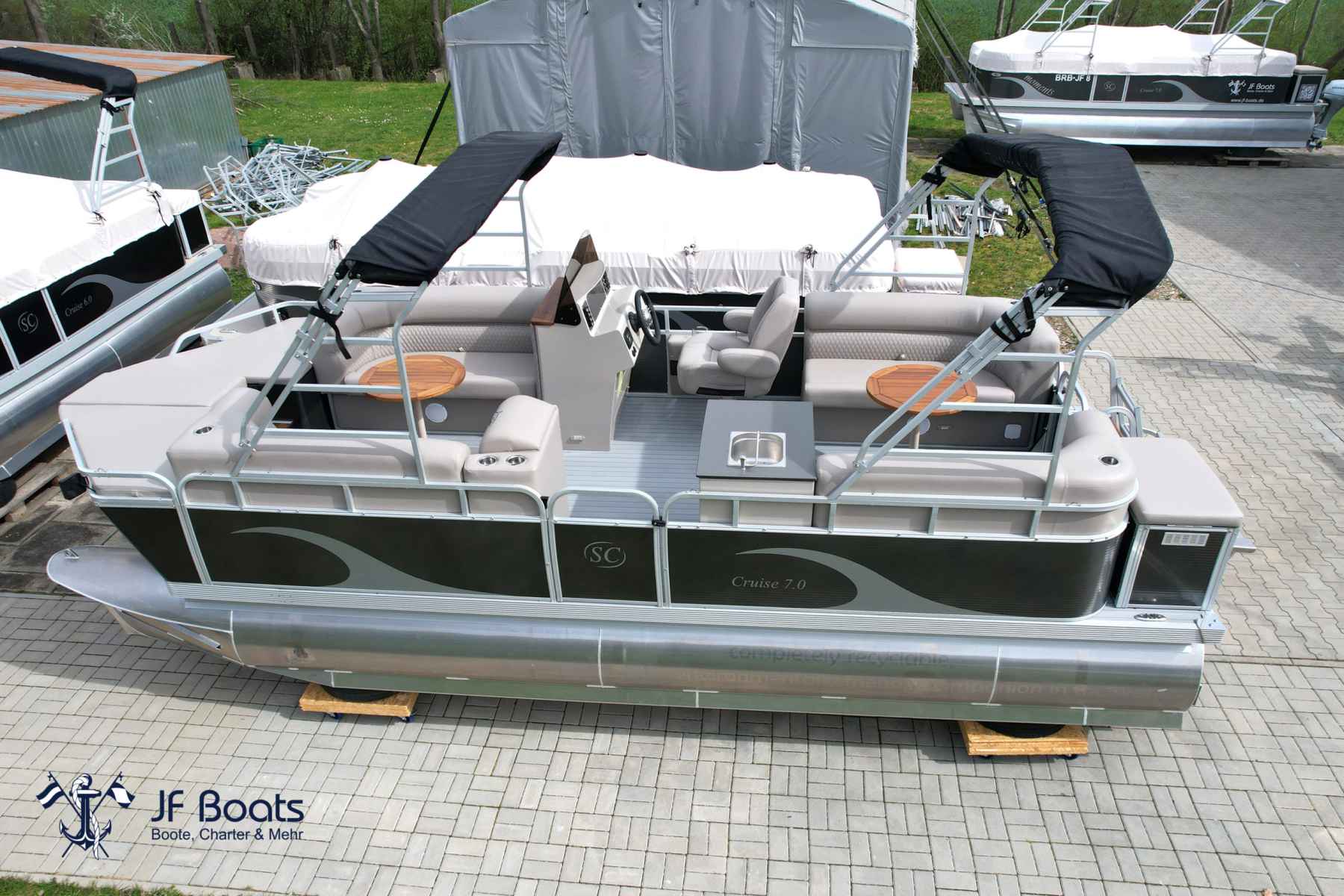 Motorboot Shark Ponton Boot SC7