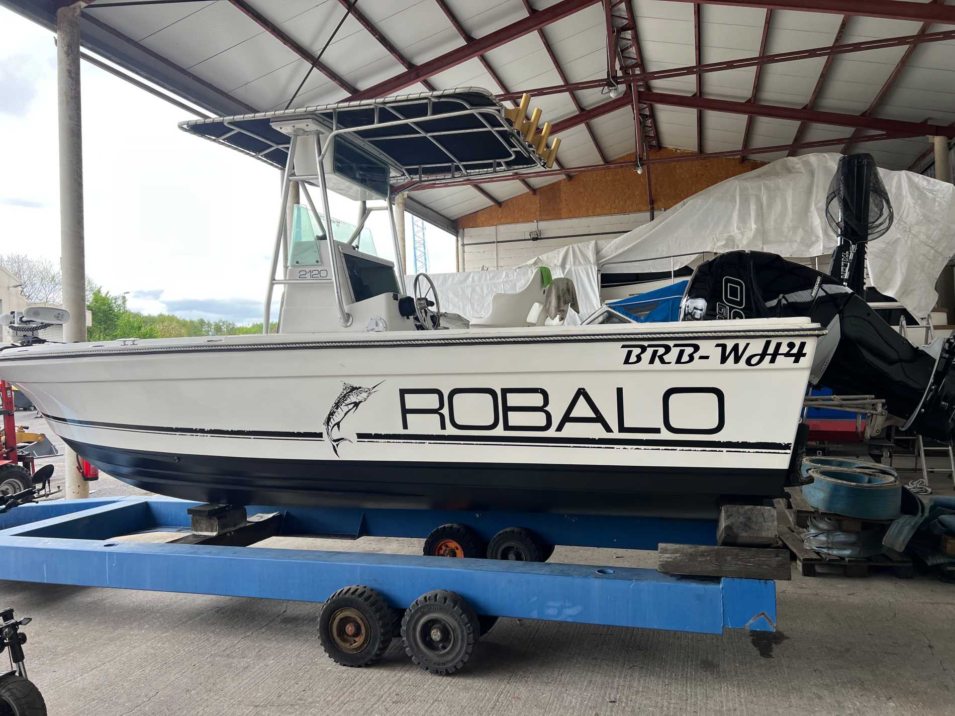 Motorboot Robalo 2120
