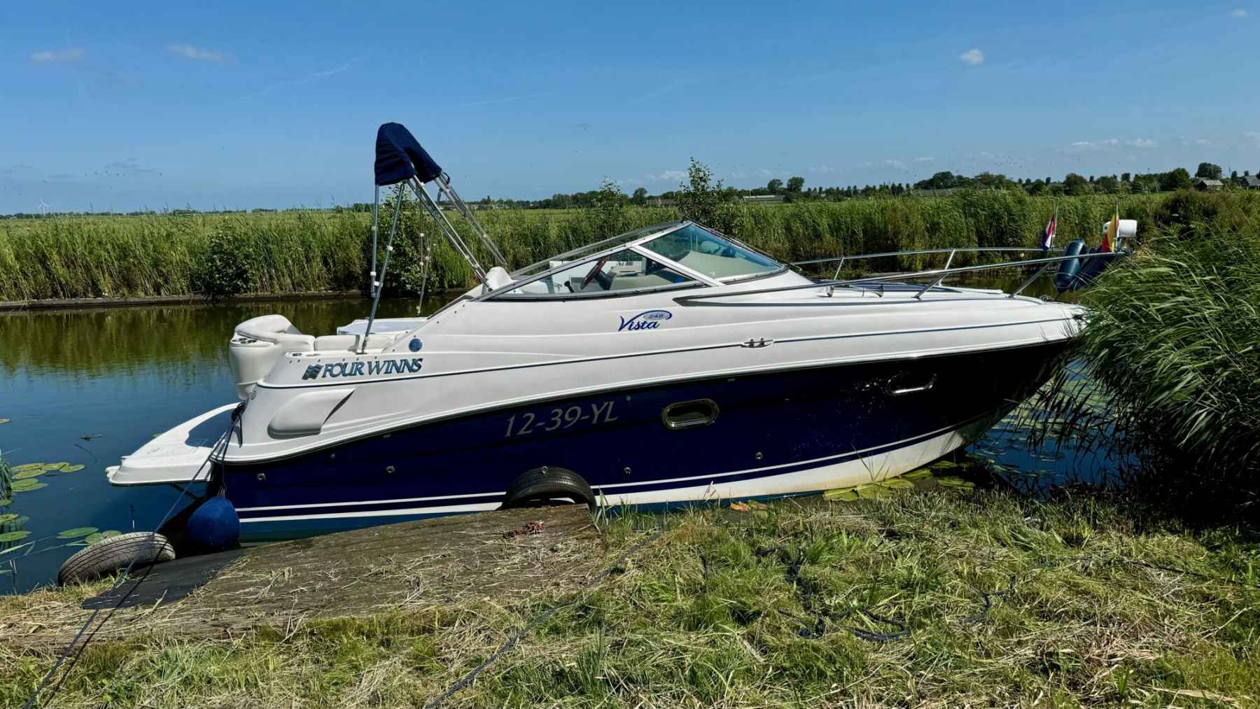 Motorboot Four Winns 248 Vista