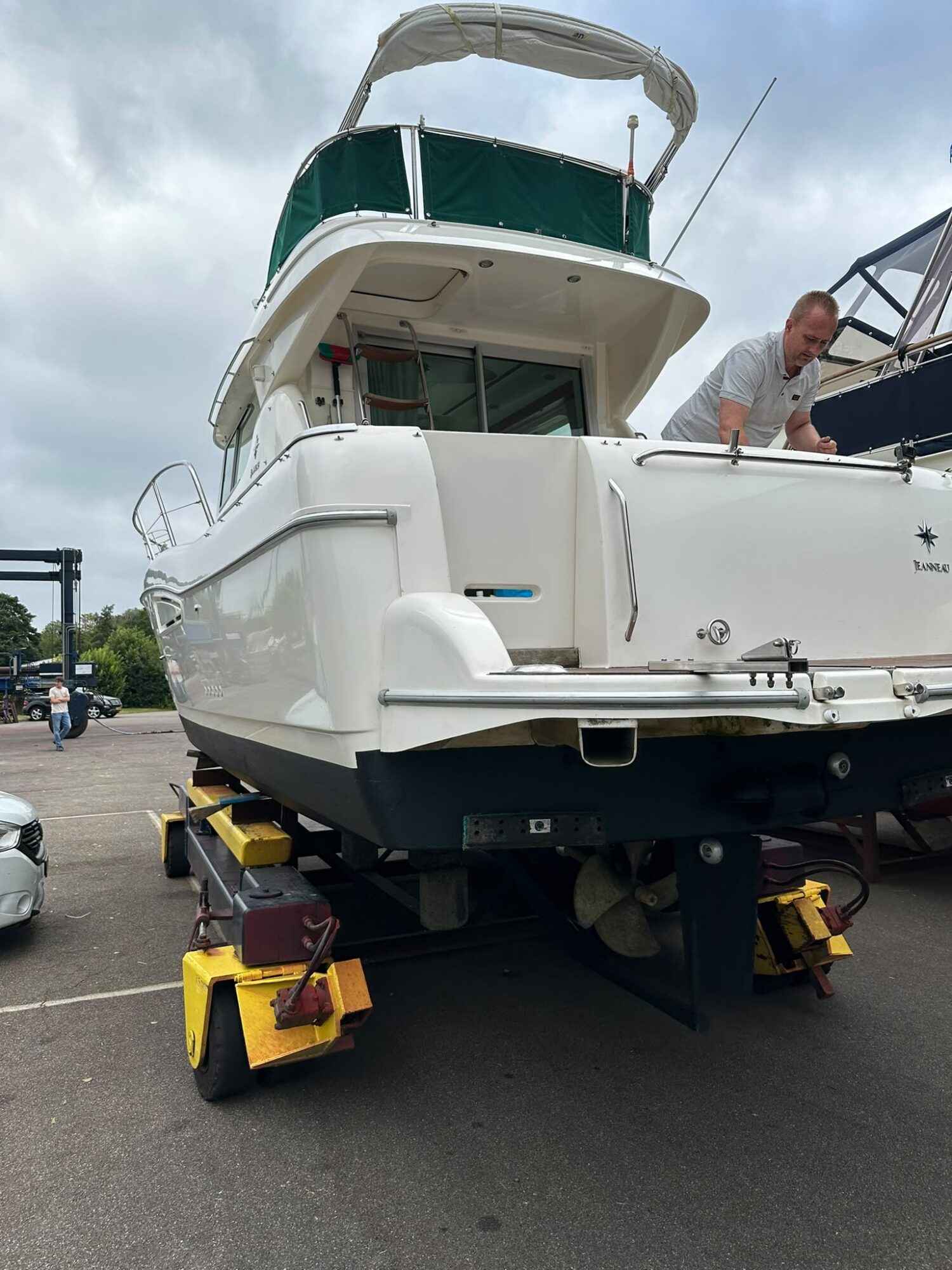 Motorboot Jeanneau Merry Fisher 9.25 Flybridge