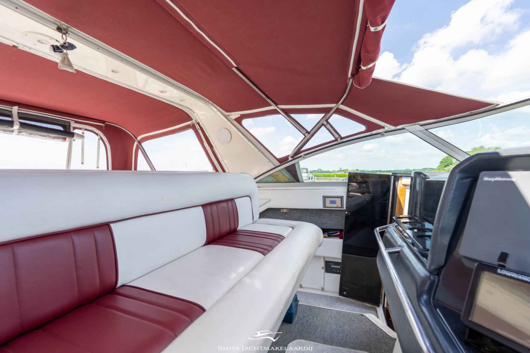 Motorboot Sea Ray 370 Express Cruiser