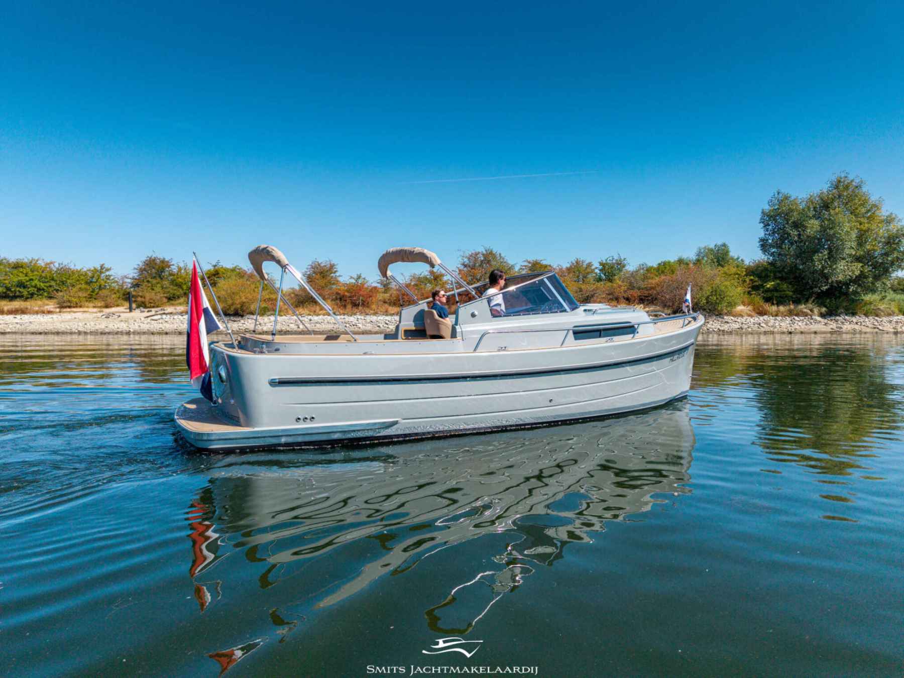 Motorboot Antaris Seventy7 Cabin