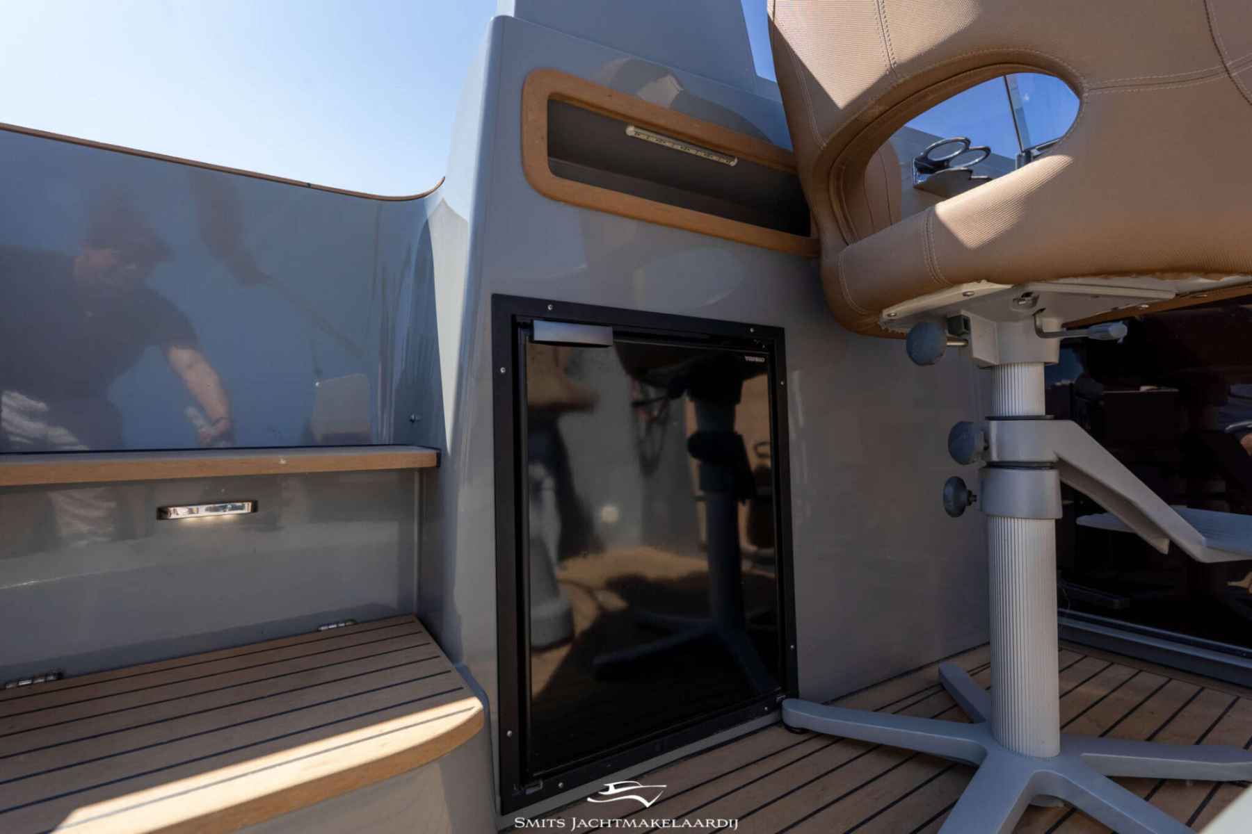Motorboot Antaris Seventy7 Cabin
