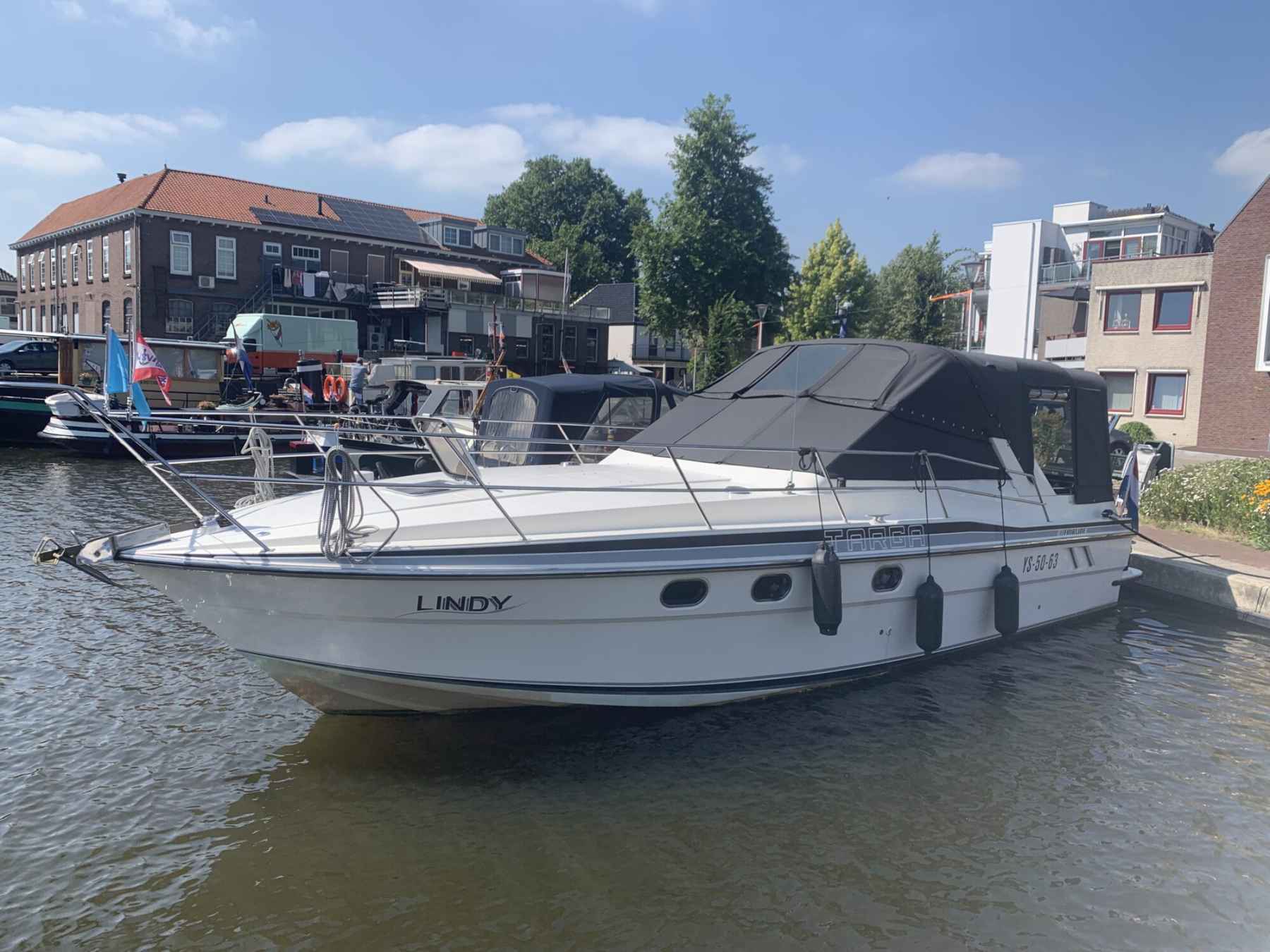 Motorboot Fairline Targa 33