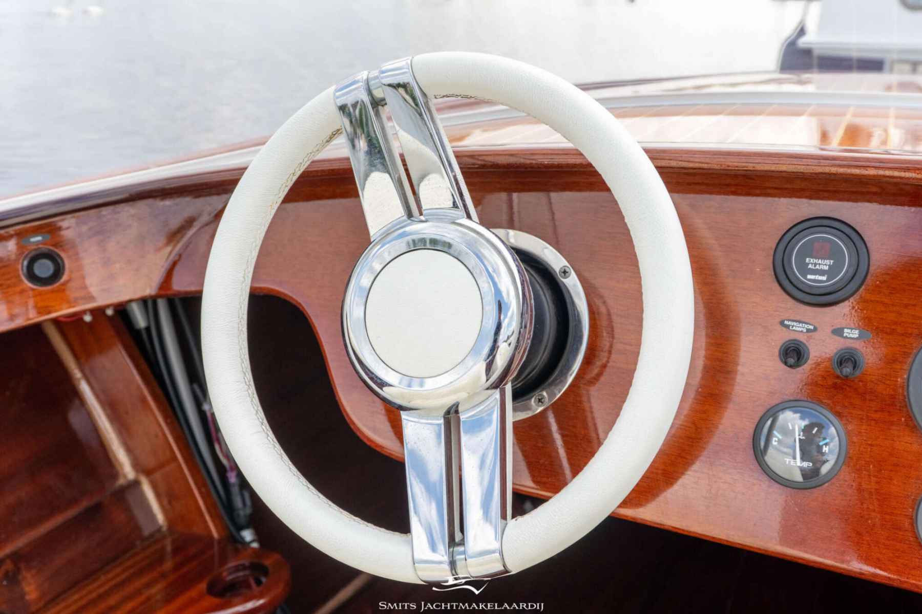 Motorboot Divank 635 type ‘Riva’