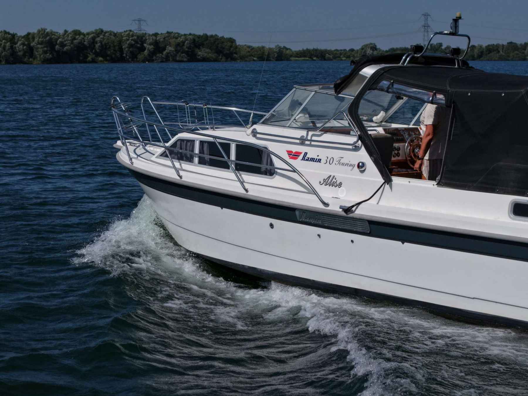 Motorboot Ramin 30 Touring Spiegeldeur