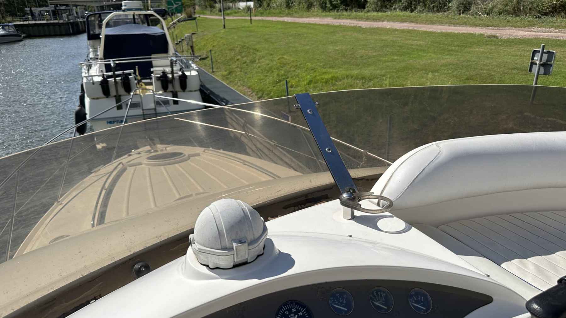 Motorboot Fairline Phantom 40 Flybridge