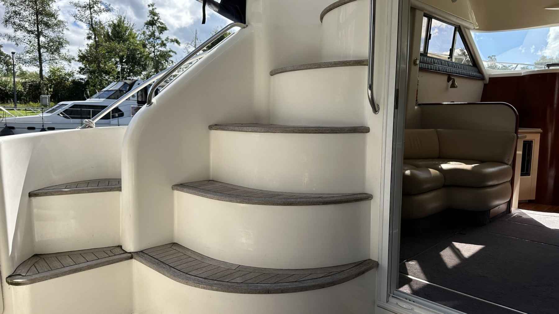 Motorboot Fairline Phantom 40 Flybridge