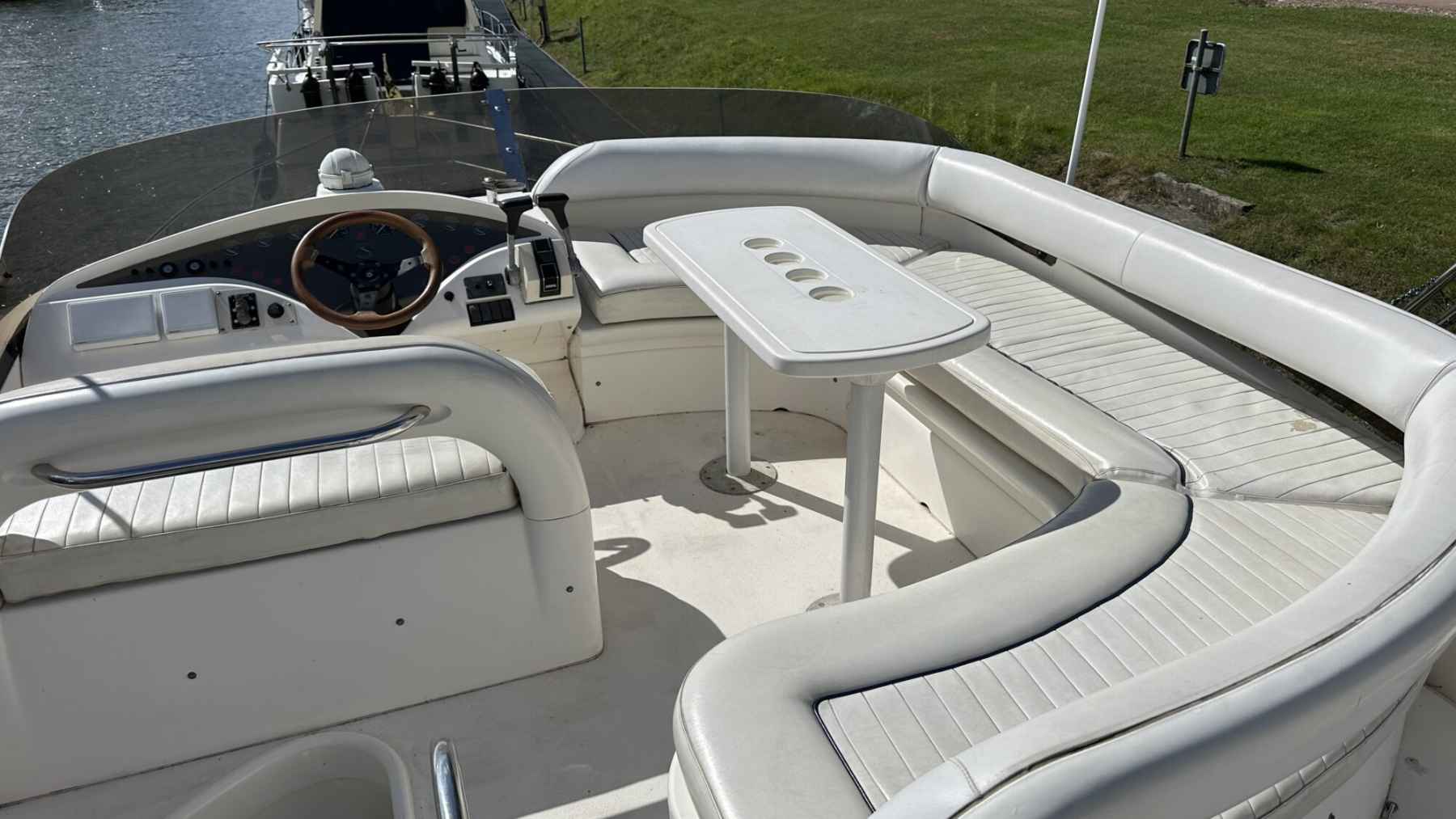 Motorboot Fairline Phantom 40 Flybridge