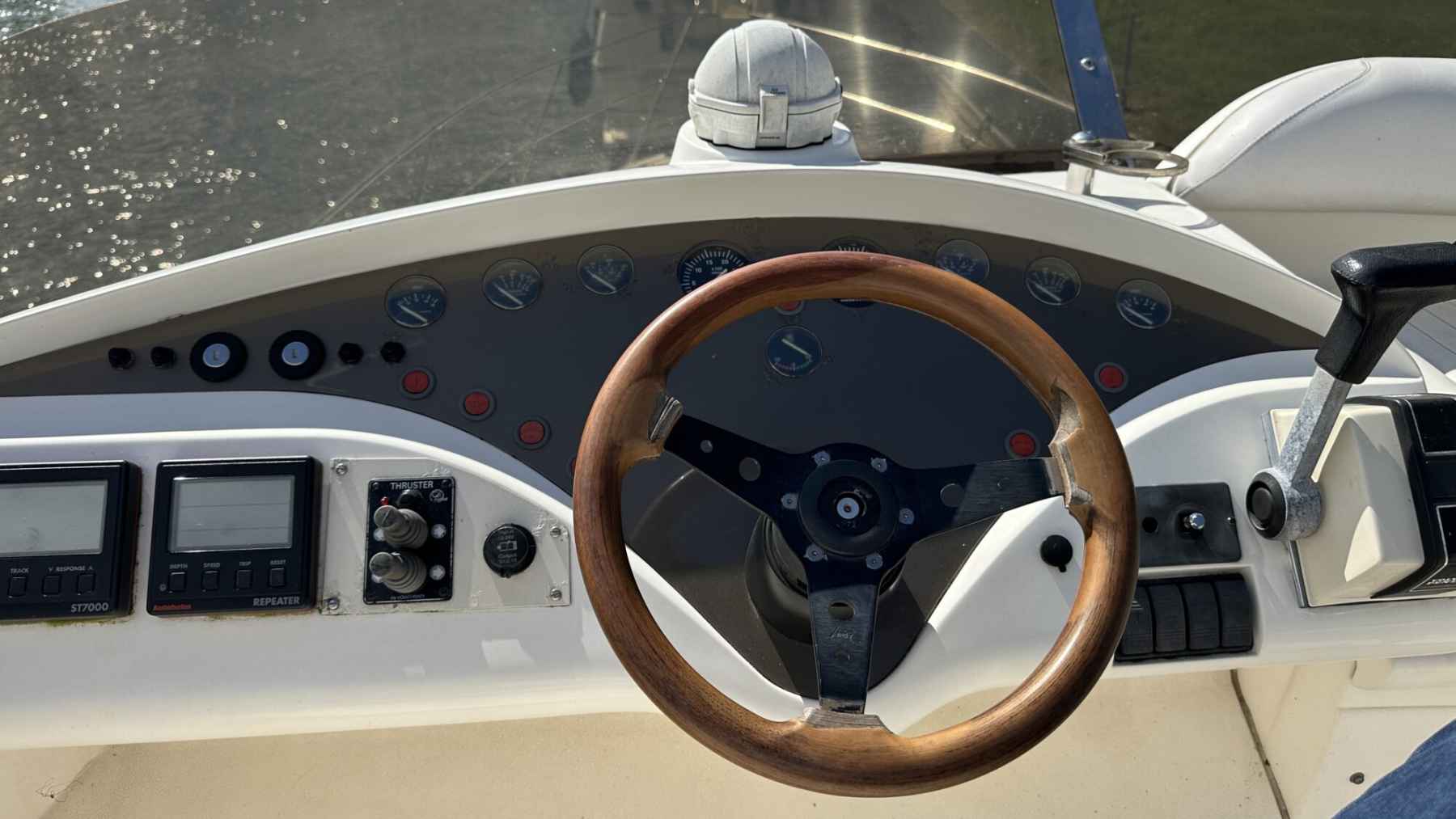 Motorboot Fairline Phantom 40 Flybridge